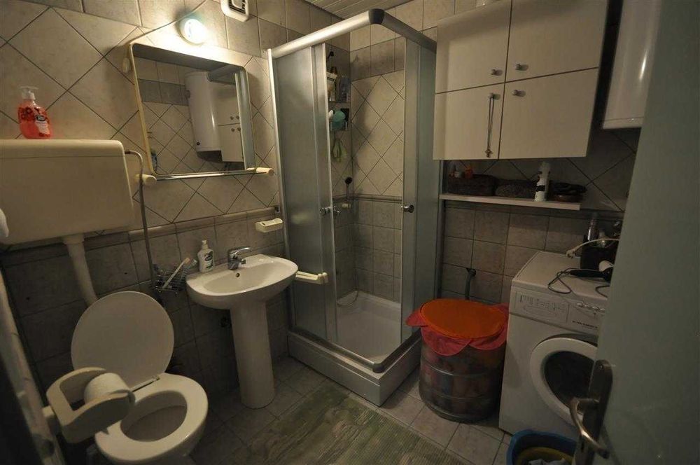 Дава се под наем Тристаен апартамент в Пловдив, Гагарин - 90 кв.м за 367.2 € - Снимка #1