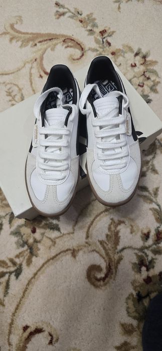 Vand Pantofi sport Puma marime 36