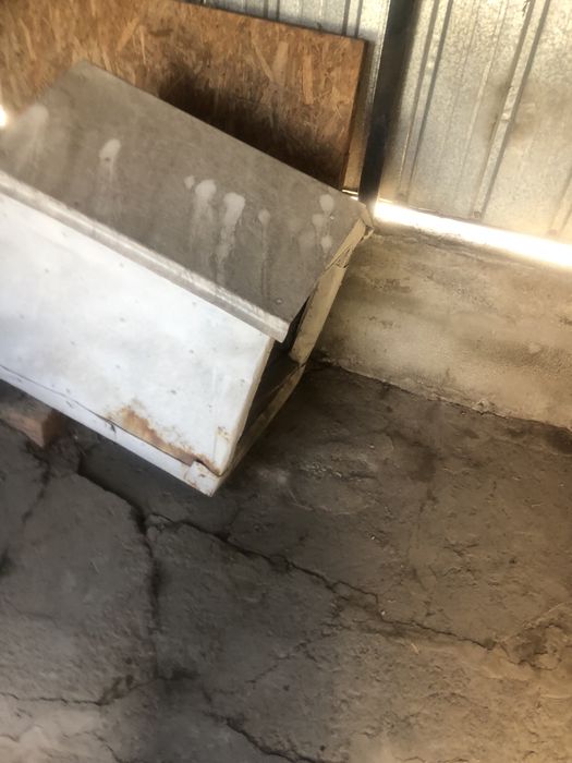 Собачья будка и Вольер для собак