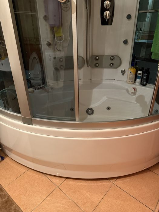 Продается душевая кабина