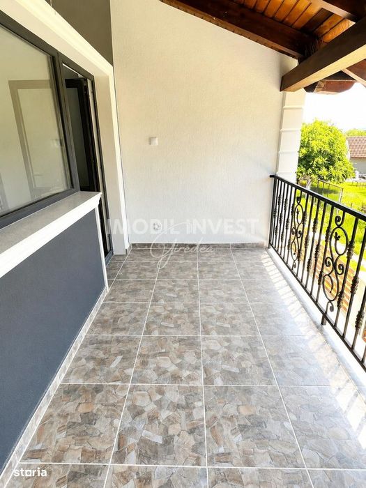 Duplex P+1, 5 camere, 214 mp Utili, Terasa si Curte Privata
