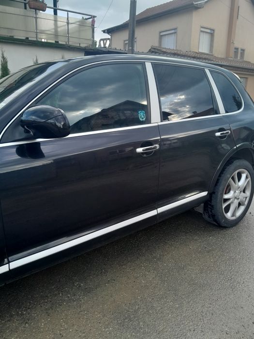 Порше Кайен джип