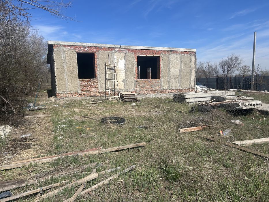 Продам дом недостроенный 148кв