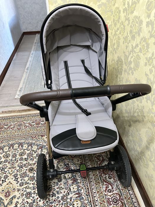 Коляска прогулочный
