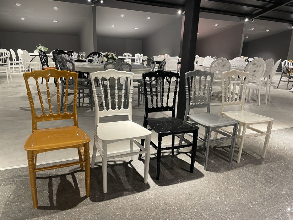 Scaune chiavari evenimente 41 lei+tva