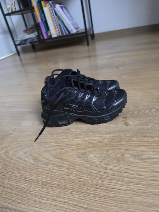 Pantofi Nike 31,5 și Crocs