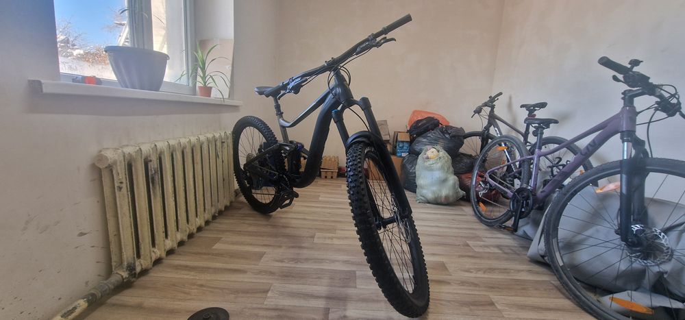 Обмнен Giant reign