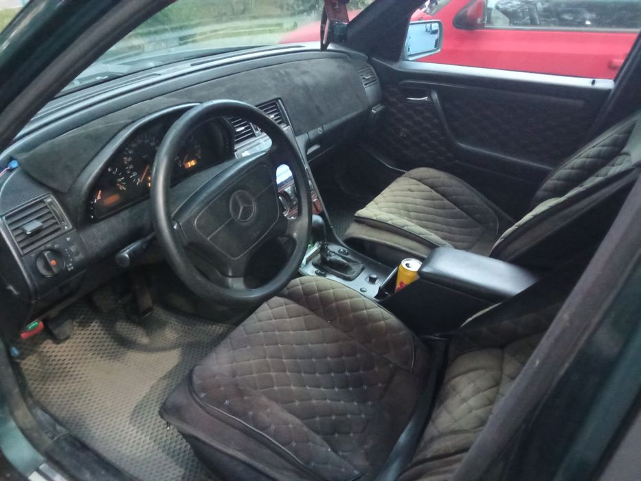 Mersedes benz c180