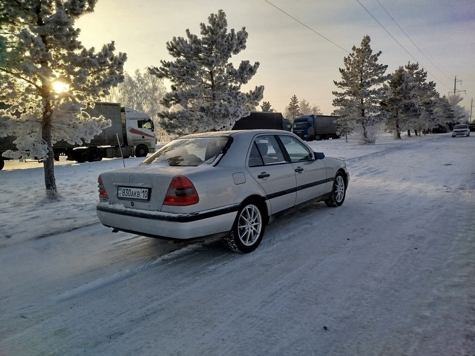 Мерседес w202 c180