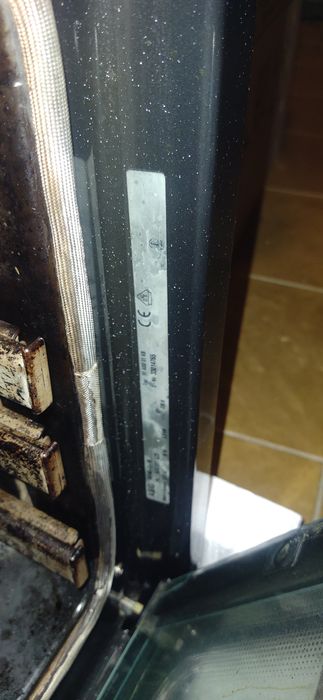 Фурна за вграждане АЕГ