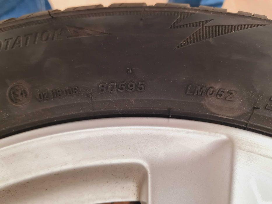 Зимни гуми + джанти Bridgestone Blizzak 225/55 R16 + джанти