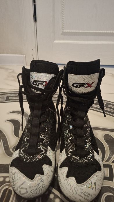 Боксерки GFX серебристый