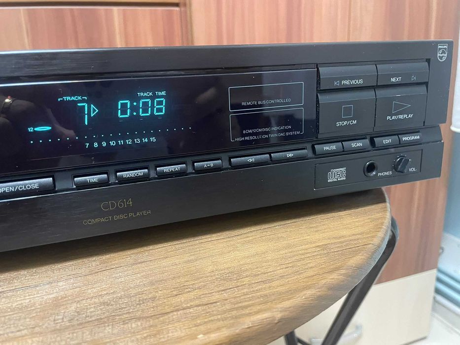 Philips CD-614 Compact Disc Player