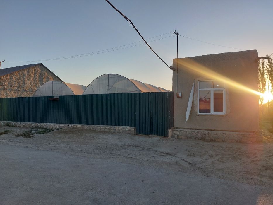 Уй сотилади нархи телда келишилади