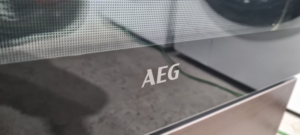 Фурна за вграждане AEG A+ 71л  Пиролиза + Soft Motion  Made in Germany ТОП!