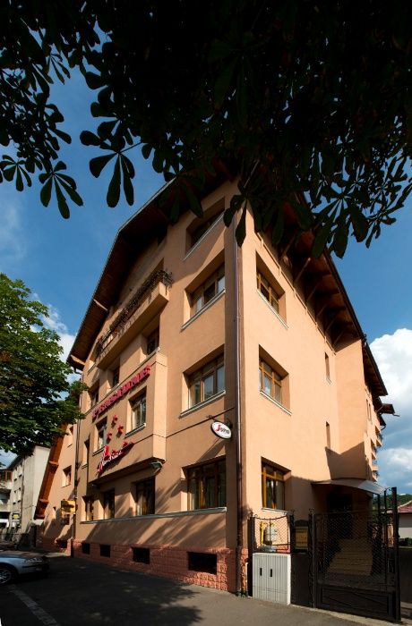Cazare in Brasov, 3* sau 4* sau 5* / Acceptam Tichete de Vacanta
