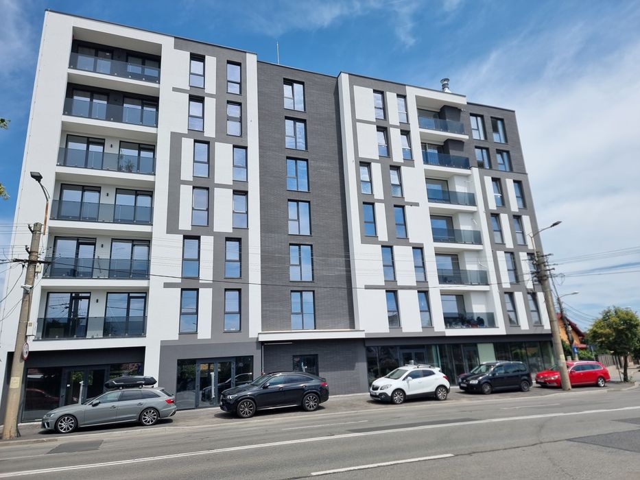 Apartament cu 3 camere strada Câmpina