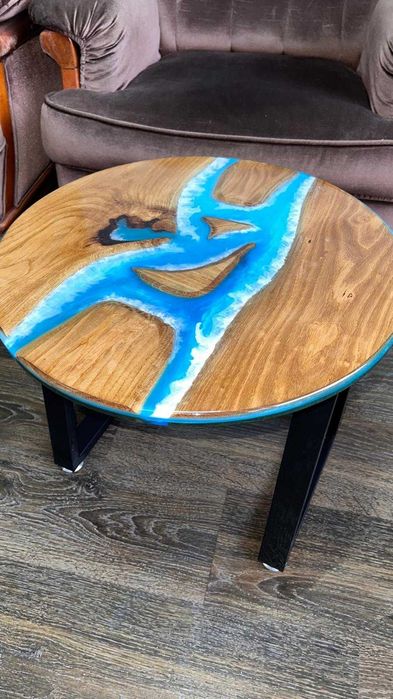 Masă de cafea lemn+rasină epoxidică-handmade,unicat.