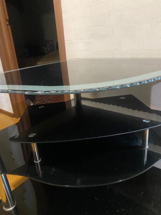 Отдам бесплатно тумбу под телевизор