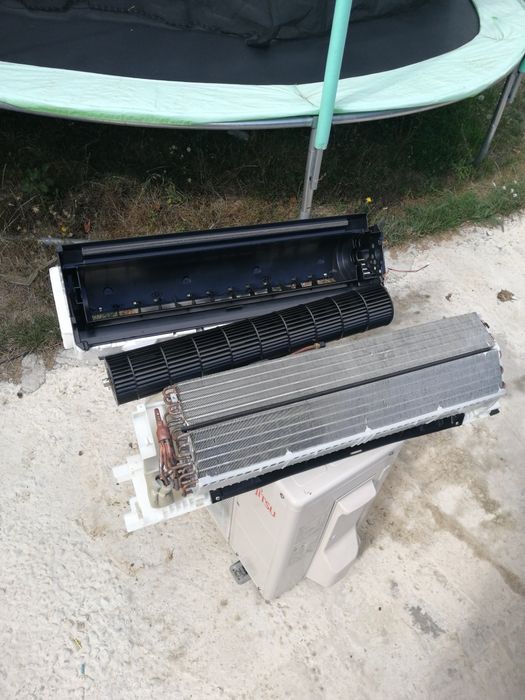 Почистване на климатици