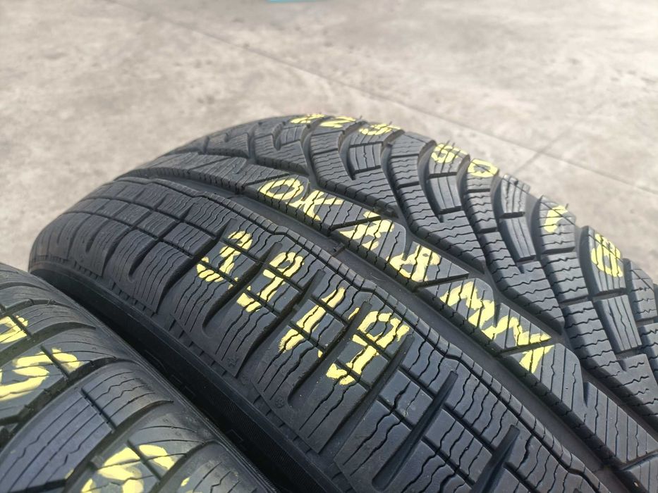Doua anvelope iarna 225 50 18 michelin pilot alpin PA 4 profil 7,8 mm