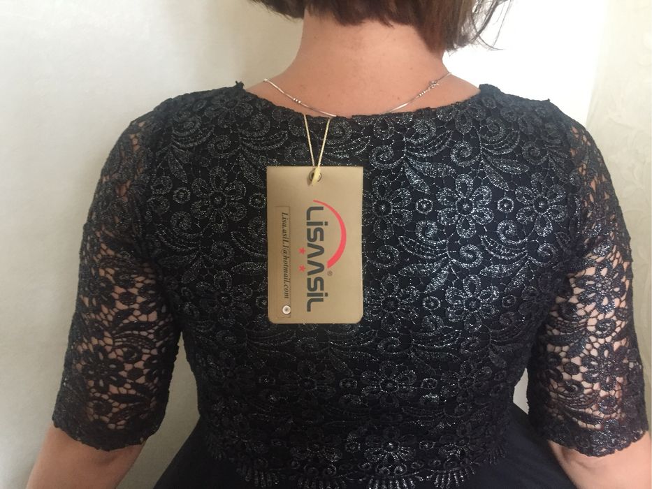 Вечернее черное платье