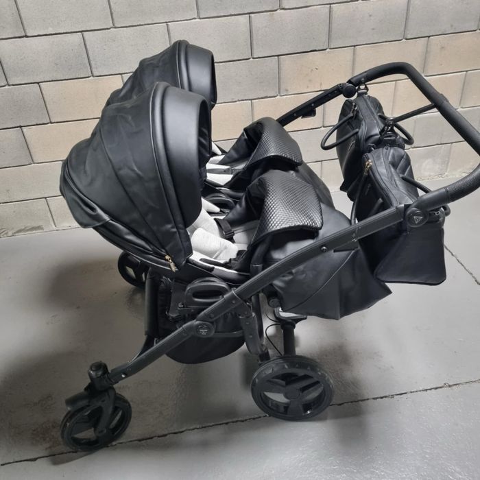 Количка за близнаци Junama Fluo Duo 3в1