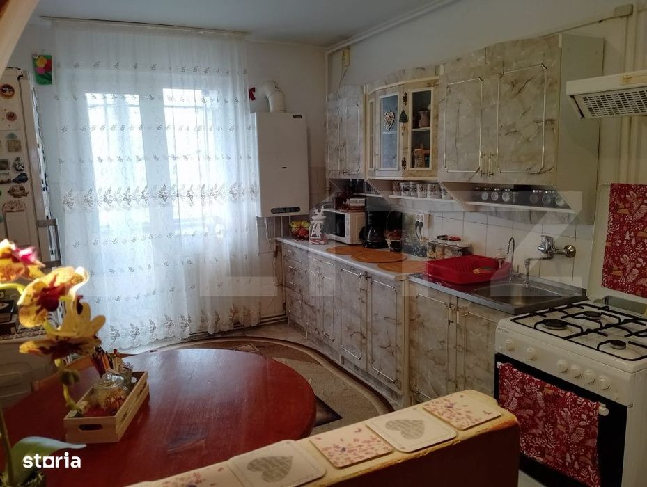 Apartament cu 3 camere, 67 mp, zona Sighisoara