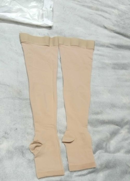 Продам компрессионные чулки