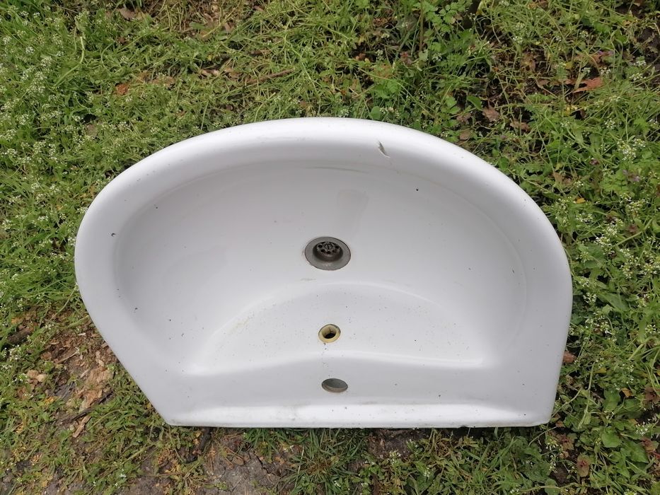 Порцеланова мивка 50х45 см. Цена в Евро