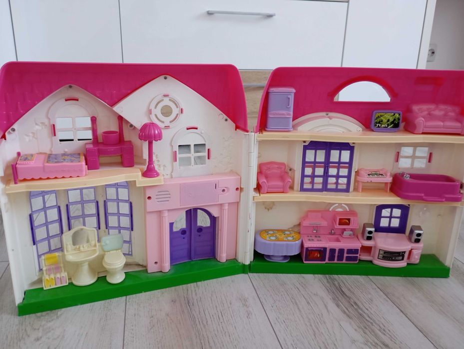 Căsuța de păpuși pliabila