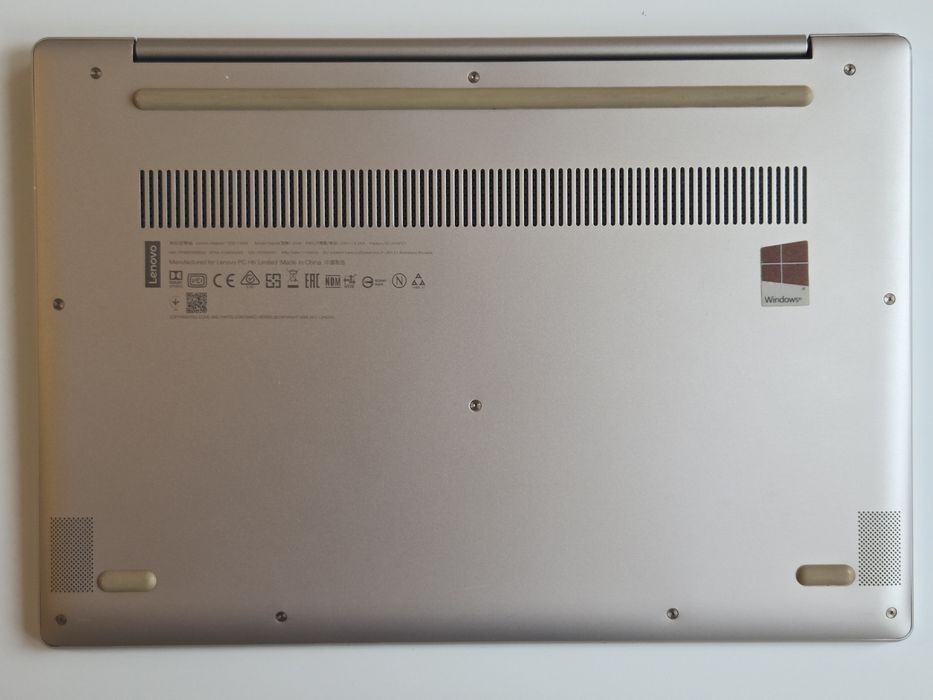 Laptop Lenovo Ideapad 720s cu i5, 256Gb, 8Gb Ram, display FullHD
