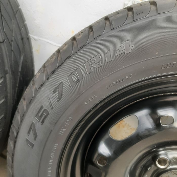 Продам два колеса 175 70 r14