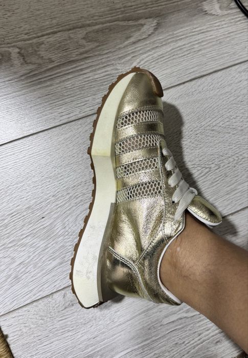 летние кожаные кросовки 37