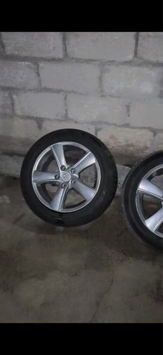 Продам диски 16 тайота