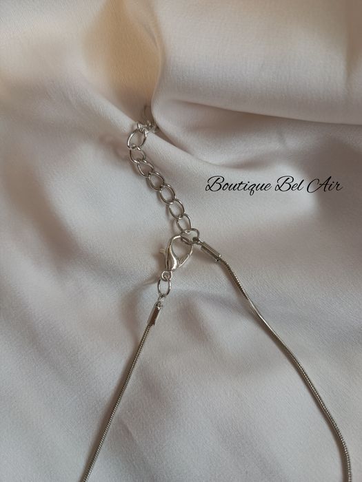 Колие с буква, бижута с буква, колиета