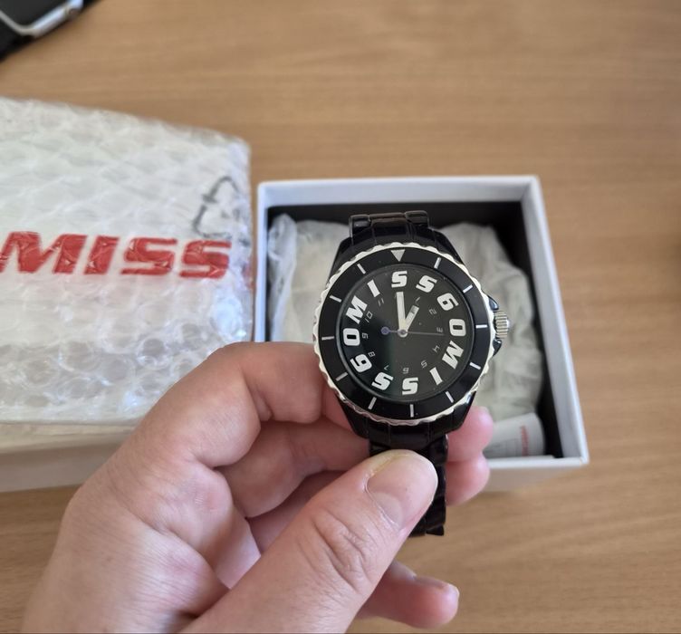 Часовник Miss Sixty