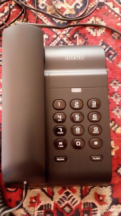 Стационарен телефон и дигитален секретар!