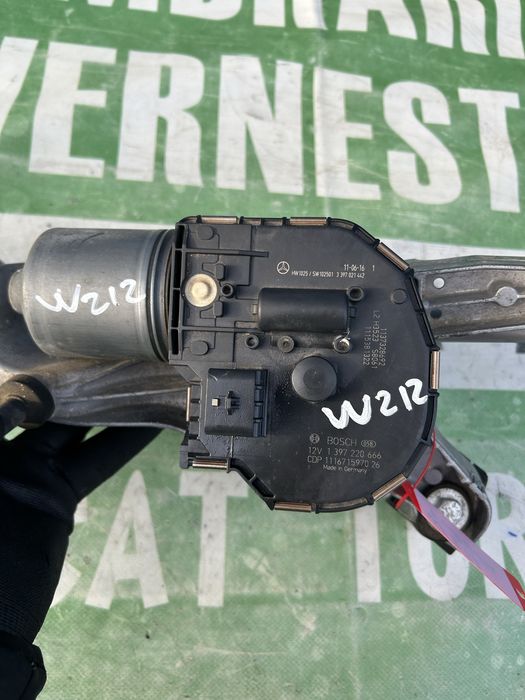 Braț stânga ștetgatoare Mercedes W212  volan stânga