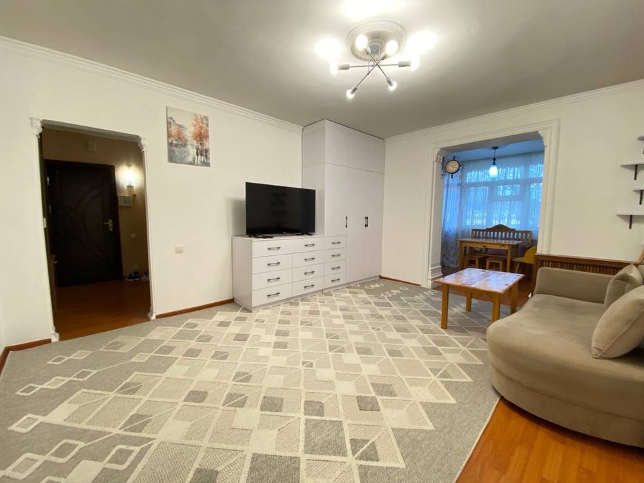 Аренда квартиры 2/4/4 55м2 на ЦУМе / Сенат