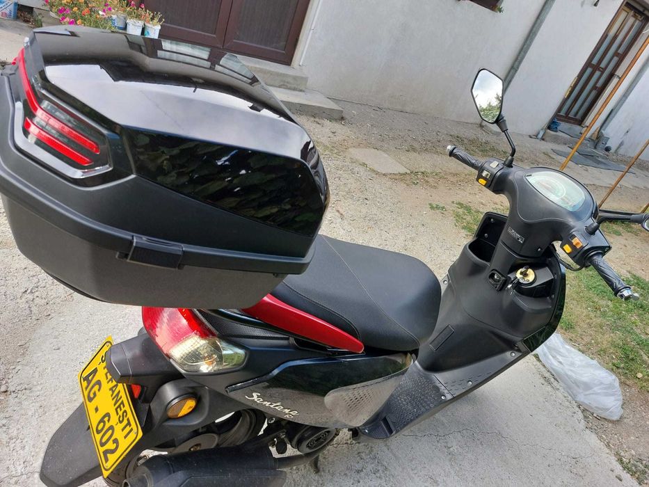 Vand Scuter 50cc - inmatriculat, carte RAR - 4 timpi - 45 km/h