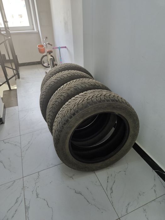 Продам шины 235/55/19