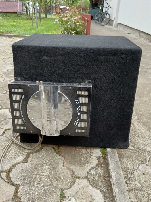 subwoofer auto cu statie si condensator