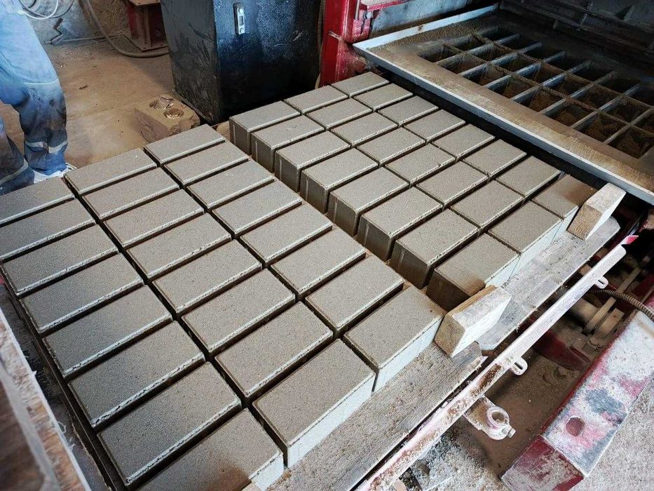 тротуарная плитка ( брусчатка)