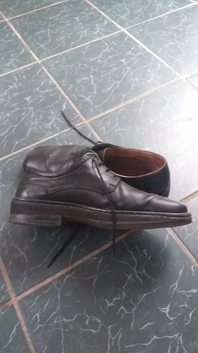 Vand pantofi piele barbati