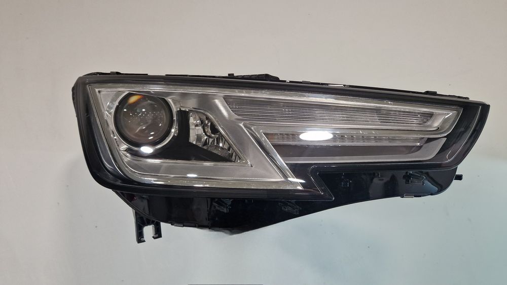 Audi A4 B9 десен фар ксенон биксенон