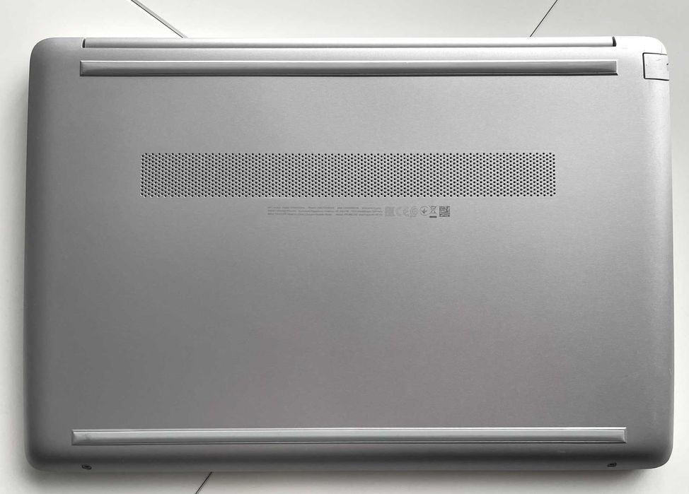 Vand laptop HP i3-8145