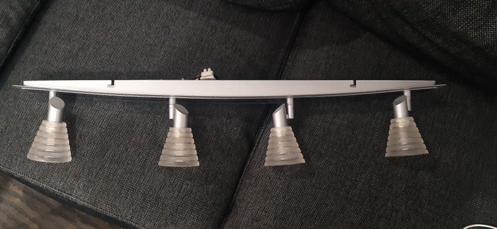 Линеен спот за таван