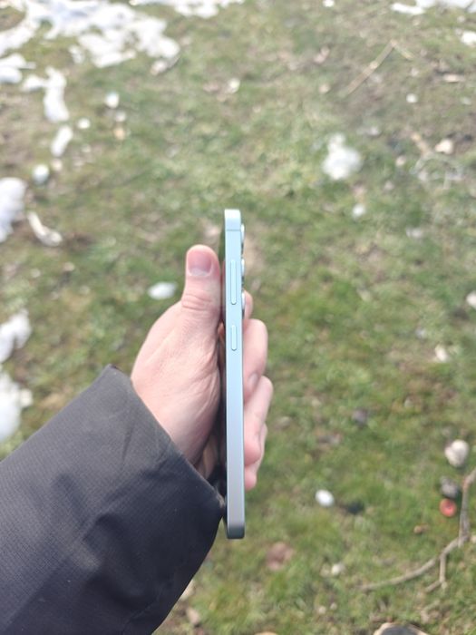 Samsung s25 в идеальном состоянии.