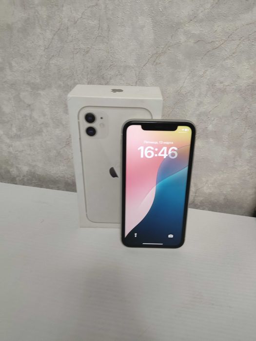 iPhone 11 64GB отличное состояние